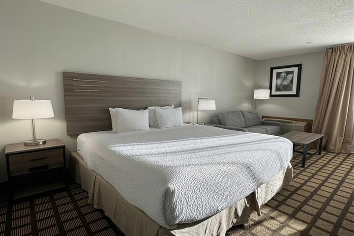 Baymont by Wyndham Queensbury / Lake George