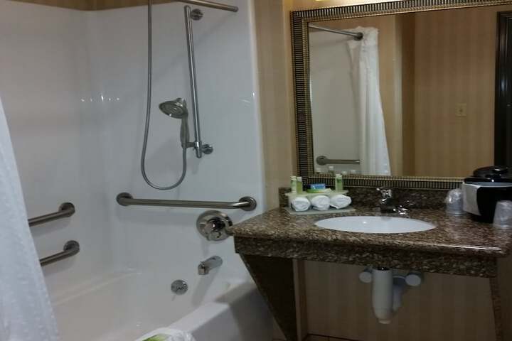 Room 18 of 52