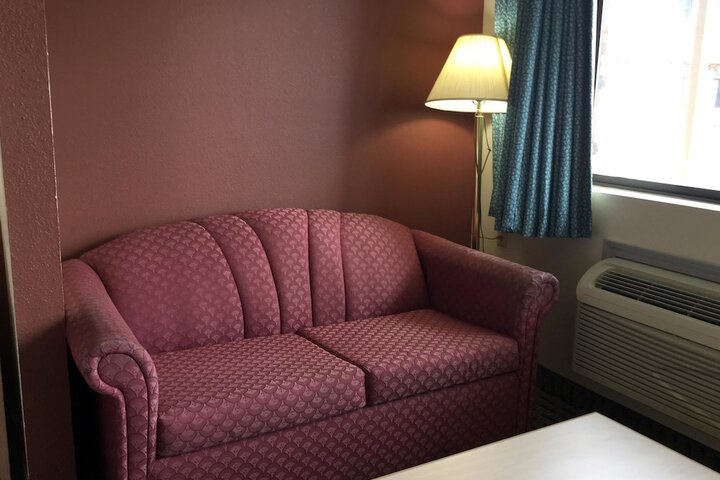 Room 15 of 21