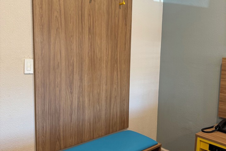 Room 26 of 40