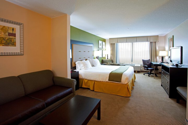Room 31 of 64