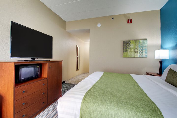 Room 17 of 51