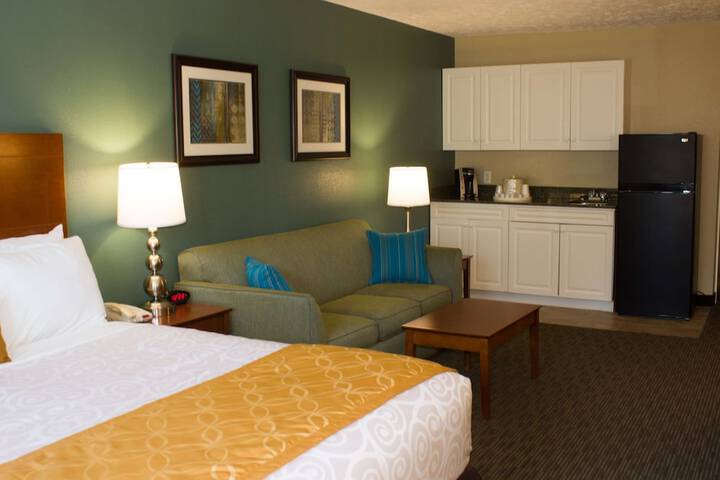 Room 12 of 15