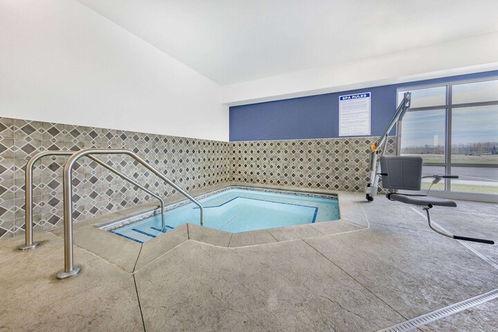 Pool 5 of 53