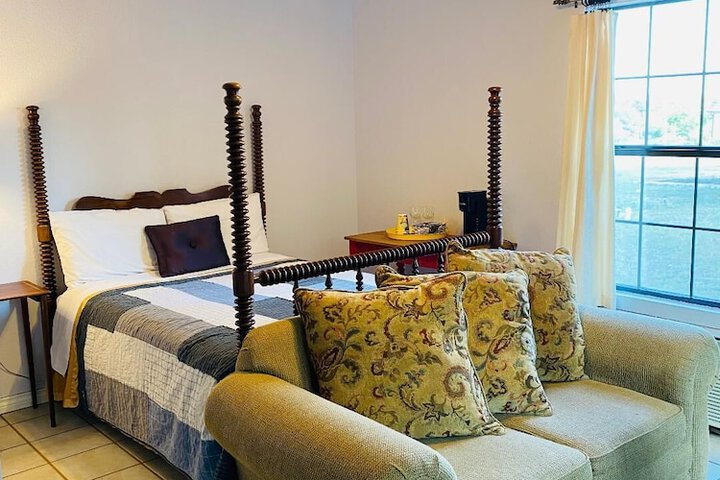 Room 16 of 29