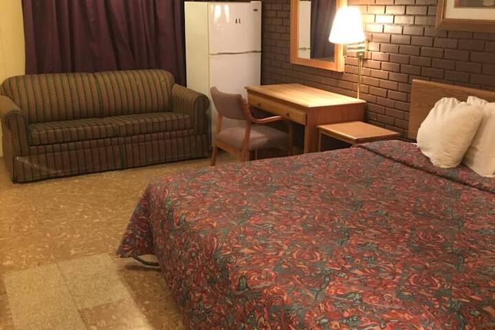 Room 14 of 14