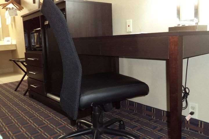 Room 34 of 64
