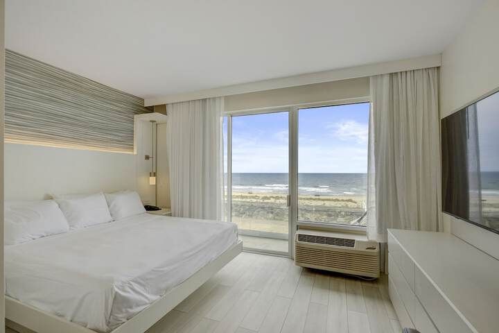 Room 45 of 65