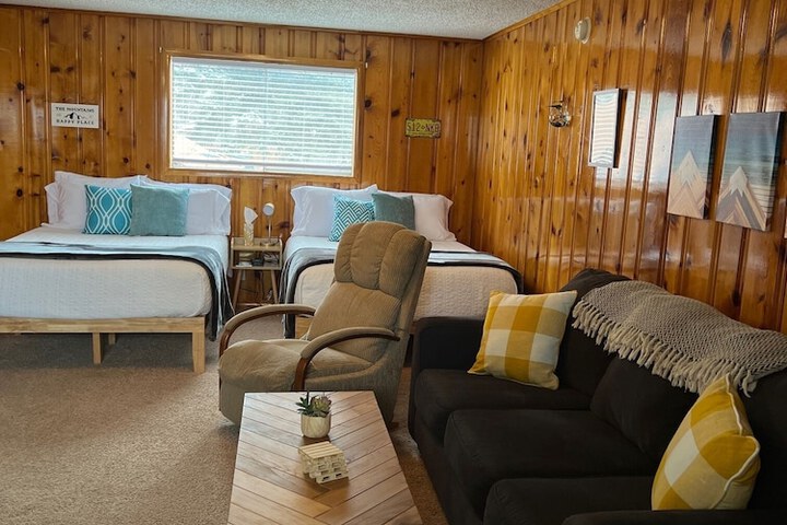 Room 182 of 236