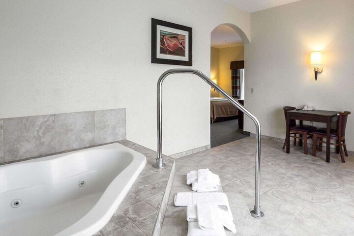 Quality Inn Donaldsonville - Gonzales