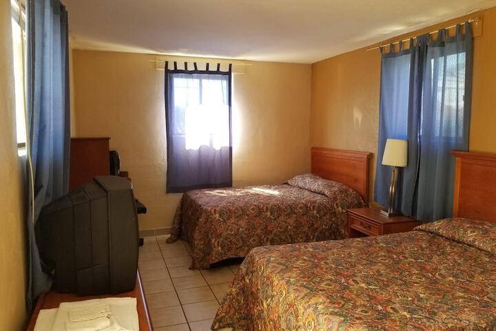 Room 18 of 28