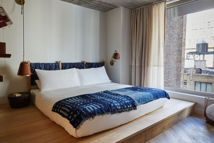 Room 16 of 40