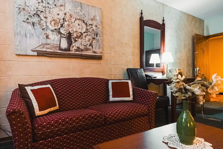 Room 5 of 15