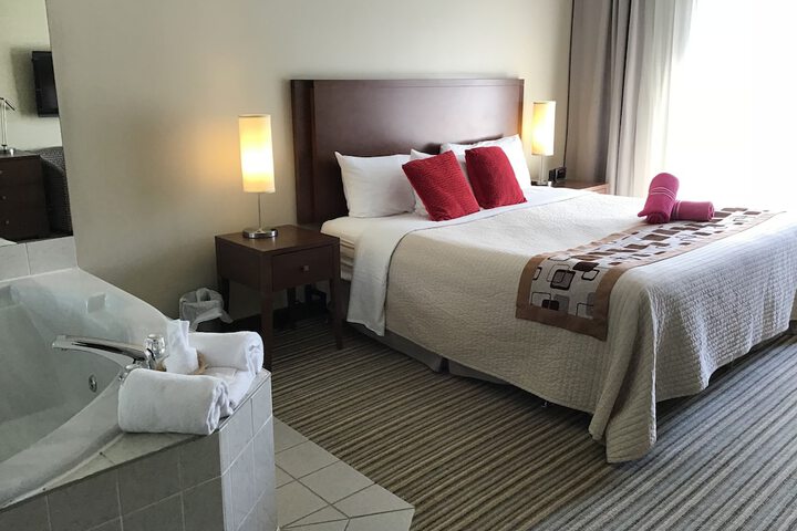 Room 21 of 38