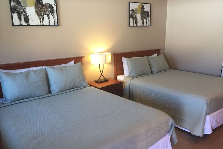 Holiday Lodge