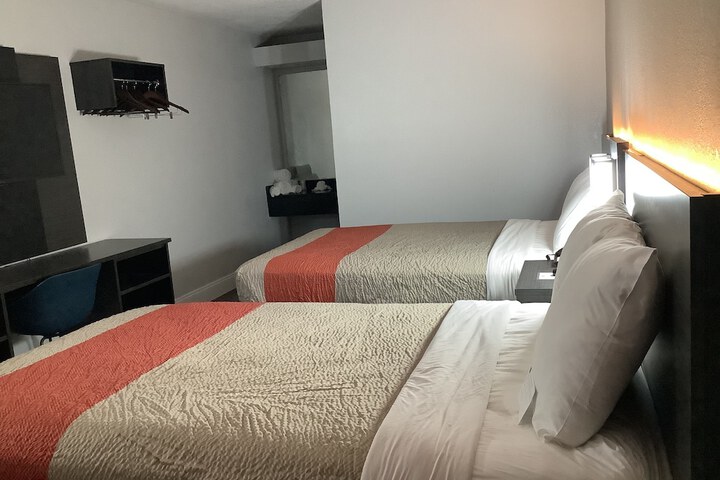Room 39 of 44