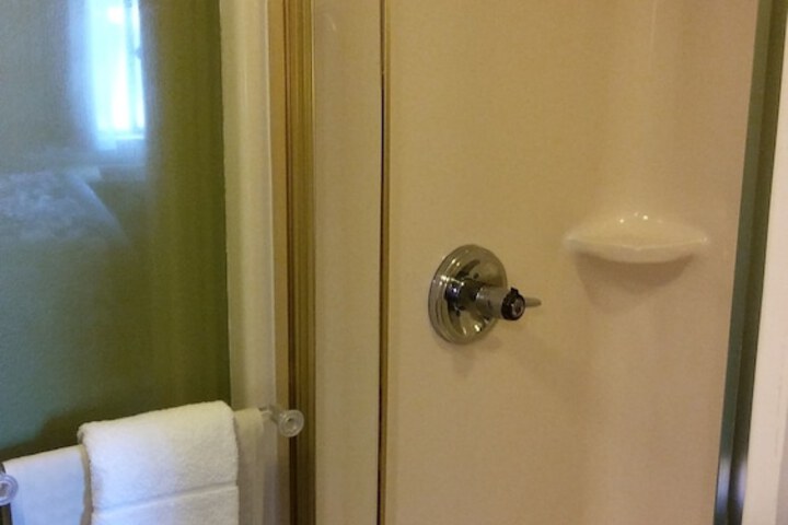 Room 8 of 21