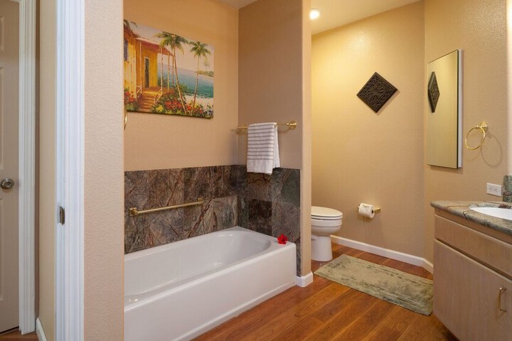 KAULANA AT KONA 3 BEDROOMS 2.5 BATHROOMS CONDO