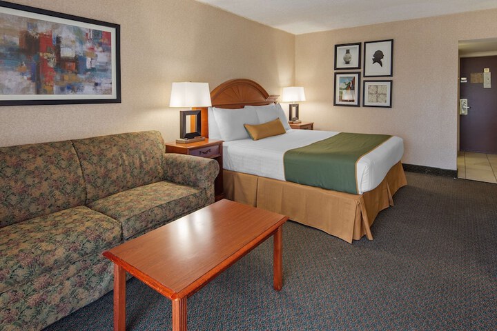Room 21 of 45