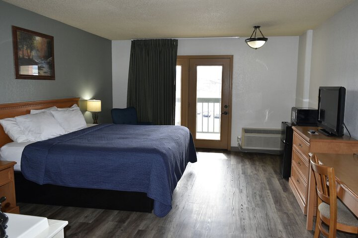 Room 19 of 25
