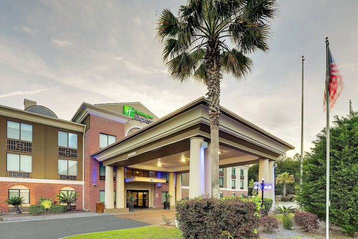 Holiday Inn Express Hinesville by IHG