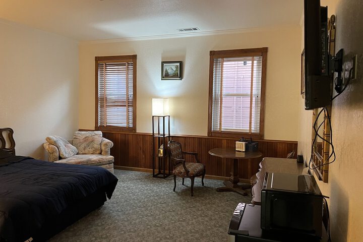 Room 11 of 74