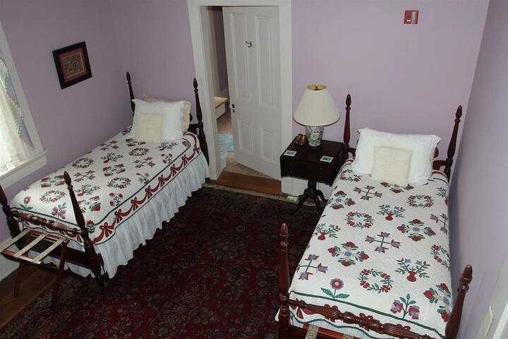 Room 65 of 109