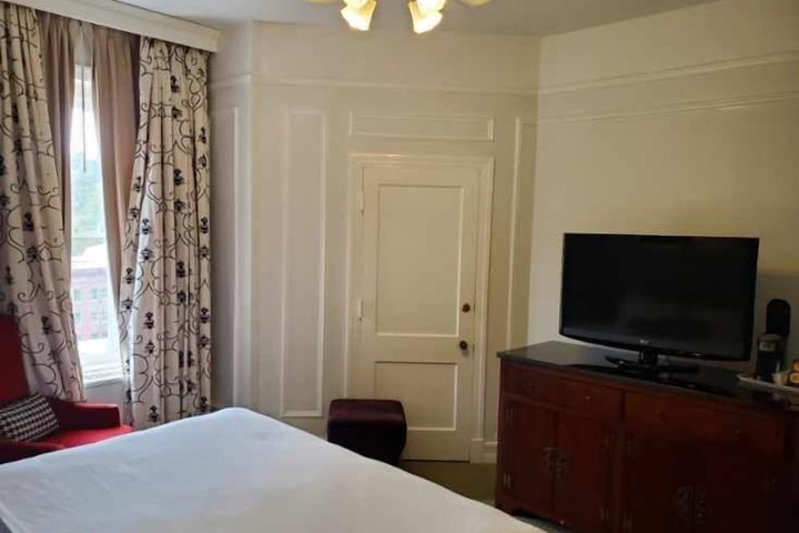 Arlington Resort Hotel and Spa