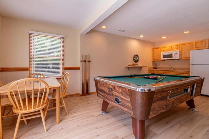 Climate Change - Duck Sea Tern, Oceanside, 280 Yds to Beach, Pool, Hot Tub, Pets OK