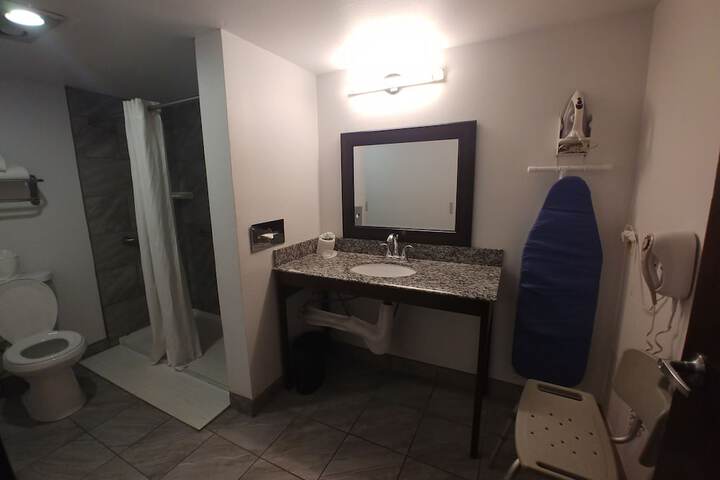 Room 30 of 63