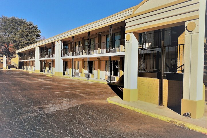 ASHEVILLE AIRPORT INN
