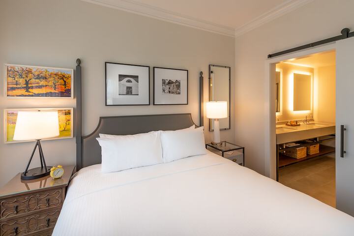 Room 16 of 49