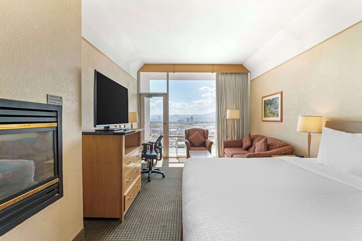 Room 46 of 71