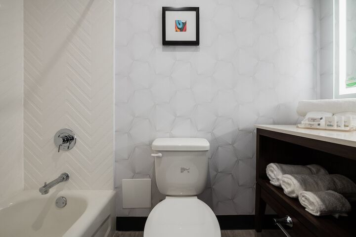 Room 15 of 40