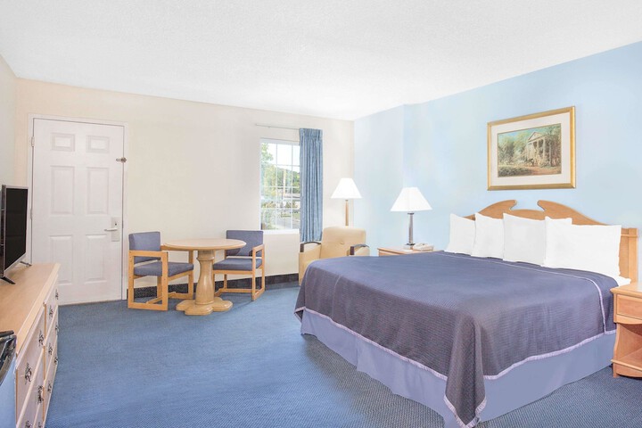 Room 20 of 35