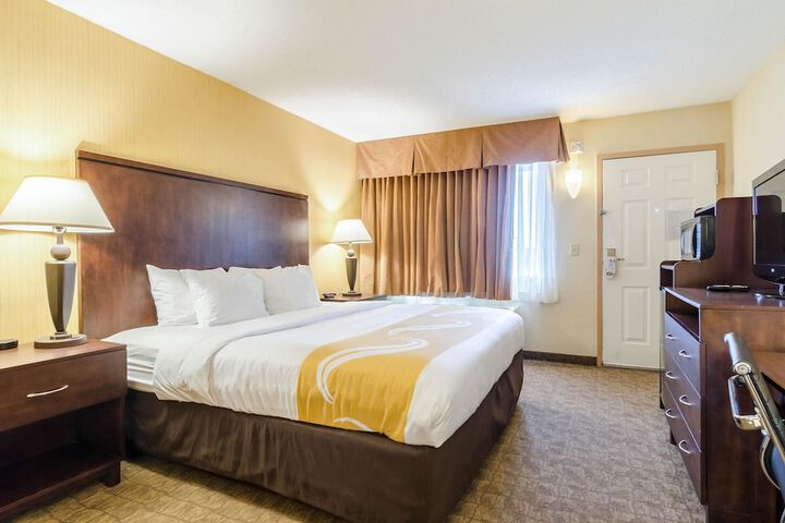 Room 11 of 29