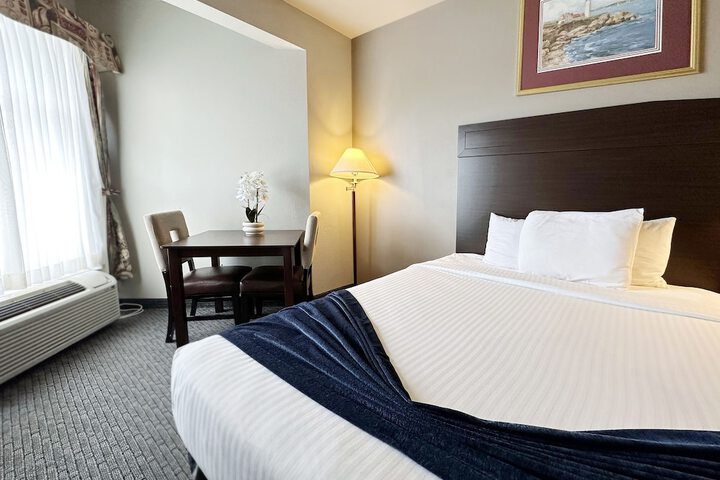BayVue Hotel Resort and Suites