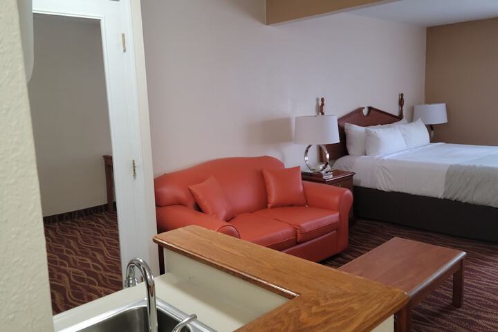 Hawthorn Suites by Wyndham Allentown-Fogelsville