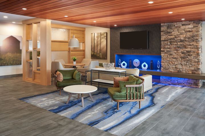 Hotel Interior 9 of 33