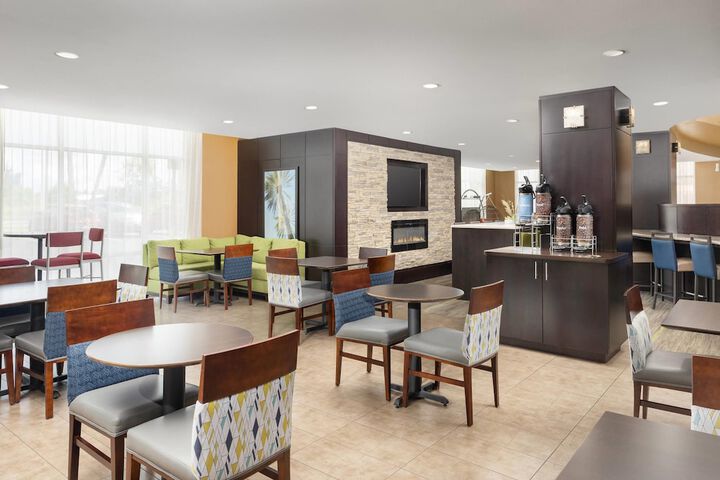 Comfort Suites Lake City