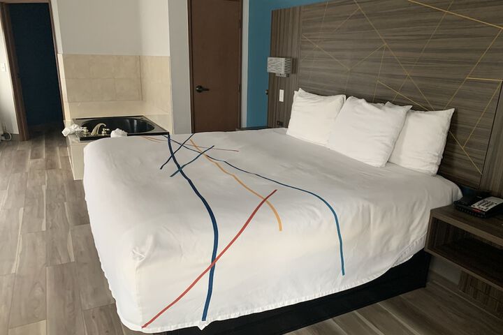Room 38 of 49