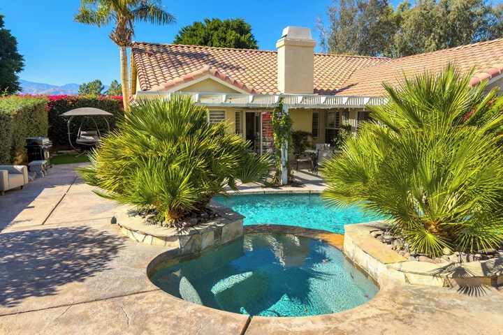 Indian Wells Oasis w / Pool: Walk to Tennis Garden!