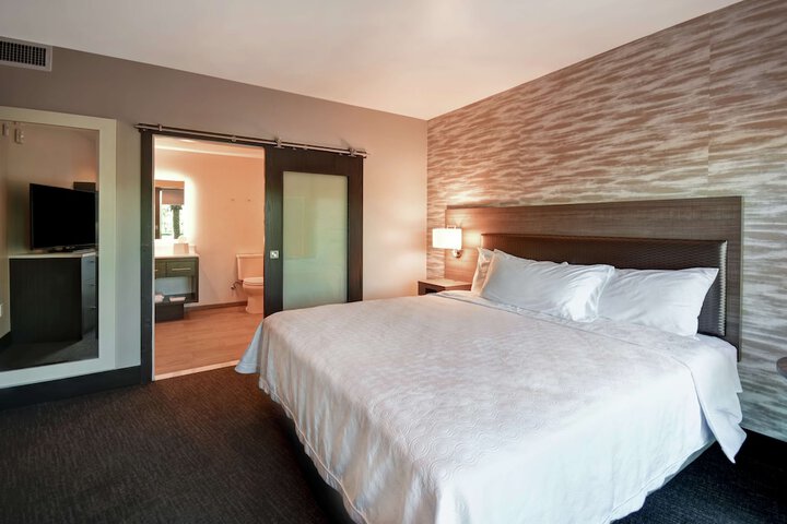 Room 20 of 51