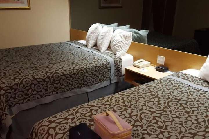 Sturbridge Plaza Hotel