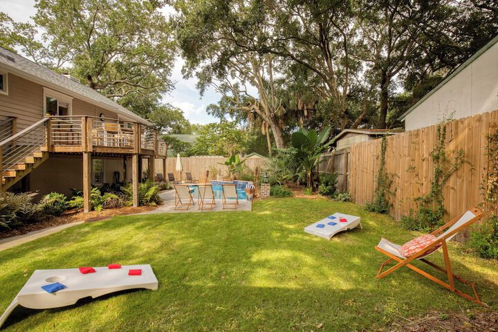 Palmetto by Avantstay Gorgeous Character Home w / Pool Sun Room & Pool Table!