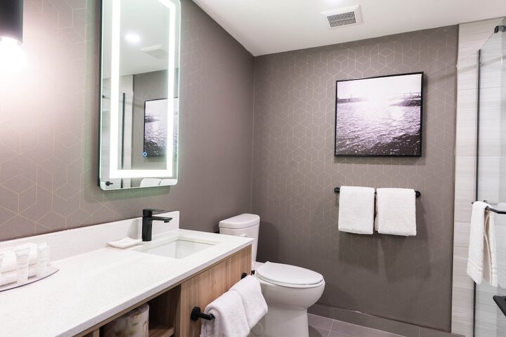 Sandman Signature Dartmouth Hotel & Suites