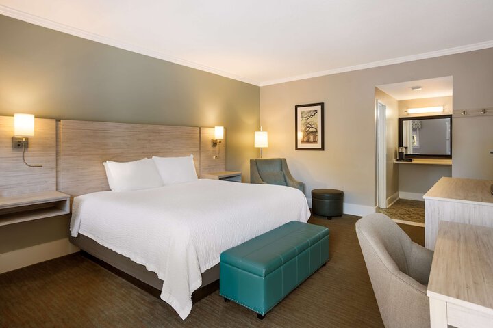 Room 10 of 22