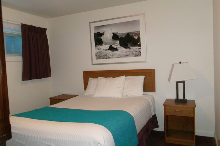 Room 83 of 108