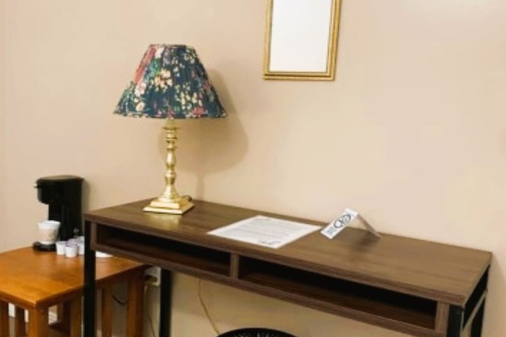 Room 20 of 69