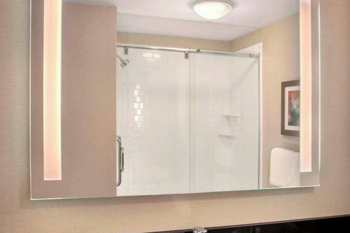 Room 18 of 36